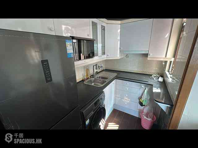 Kennedy Town - Serene Court 04