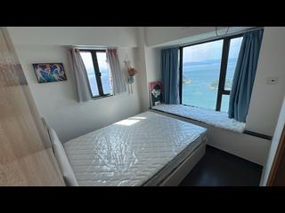 Kennedy Town - Serene Court 07