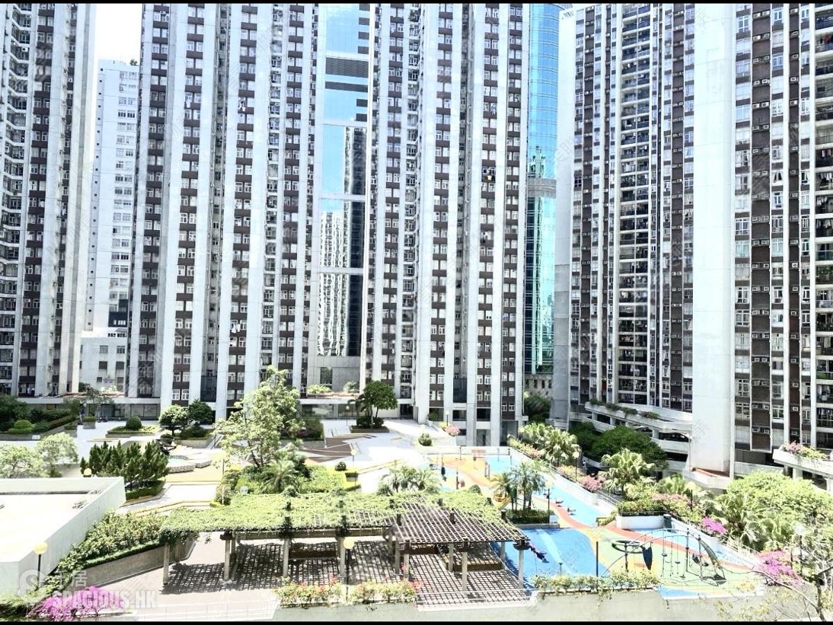 Tai Koo Shing - Tai Koo Shing Kam Din Terrace Tsui Kung Mansion 01