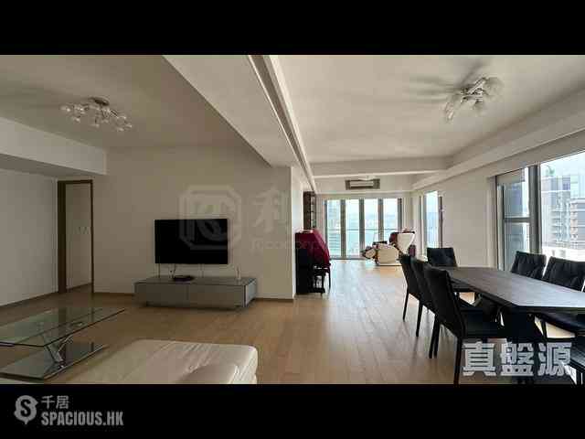 Sai Ying Pun - The Summa Block 1 03