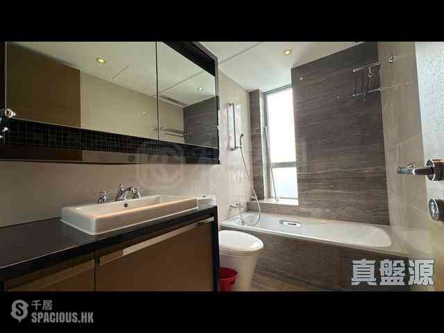 Sai Ying Pun - The Summa Block 1 07