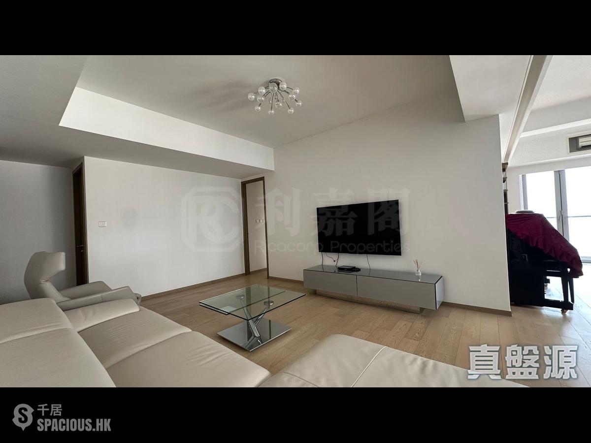 Sai Ying Pun - The Summa Block 1 01