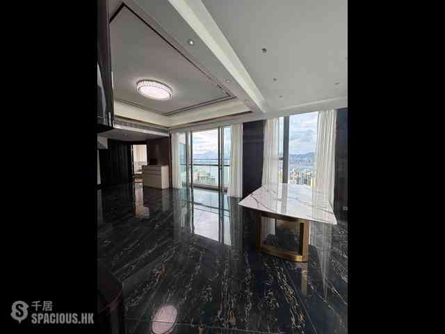 Sai Ying Pun - The Summa Block 1 04