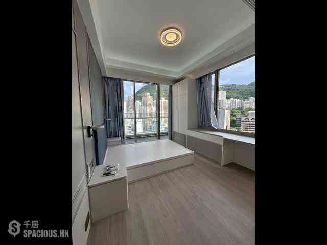 Sai Ying Pun - The Summa Block 1 07