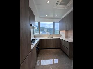 Sai Ying Pun - The Summa Block 1 05