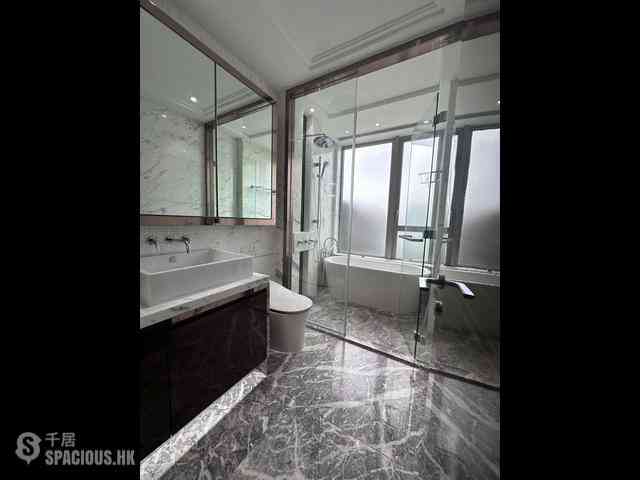 Sai Ying Pun - The Summa Block 1 10