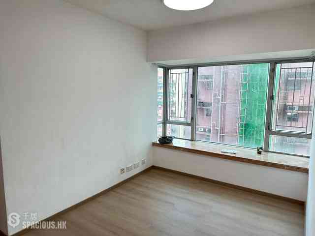 Sai Ying Pun - Ying Wa Court 02