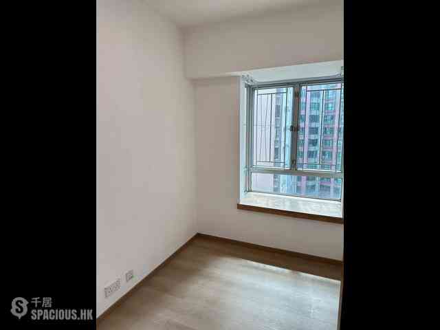 Sai Ying Pun - Ying Wa Court 05