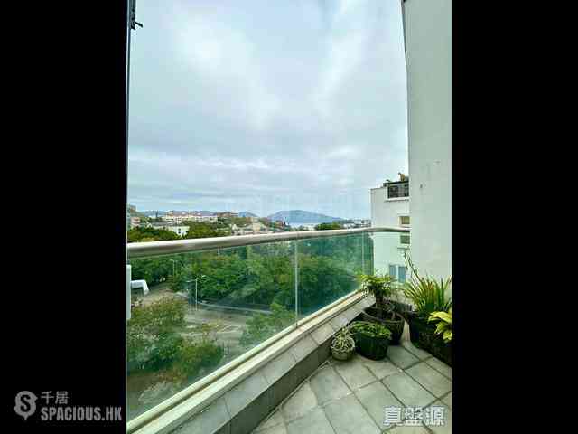 Chung Hom Kok - 33, Cape Road 16