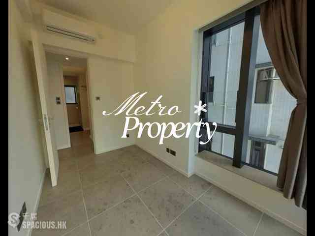 Sai Ying Pun - Bohemian House 02