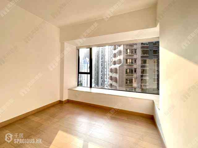 Sai Ying Pun - The Babington 11