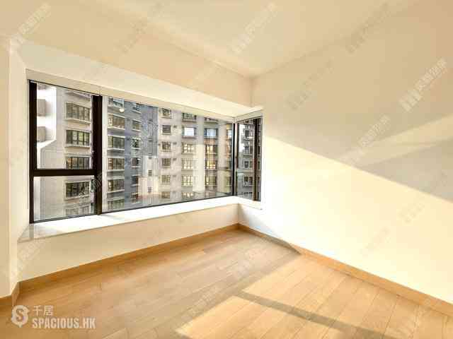 Sai Ying Pun - The Babington 08