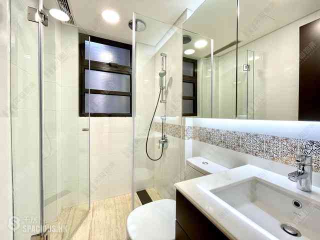 Sai Ying Pun - The Babington 19