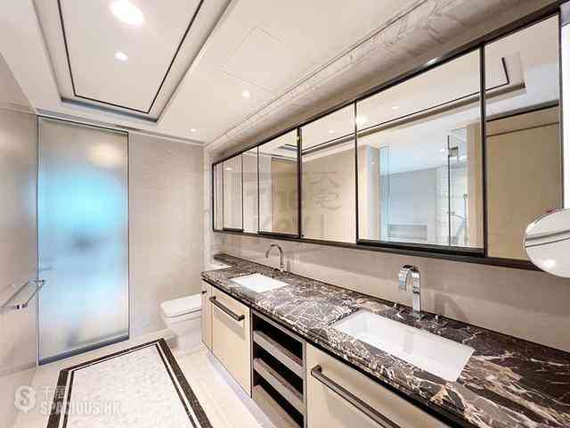 Mid Levels Central - 3, MacDonnell Road 04