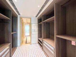 Mid Levels Central - 3, MacDonnell Road 05