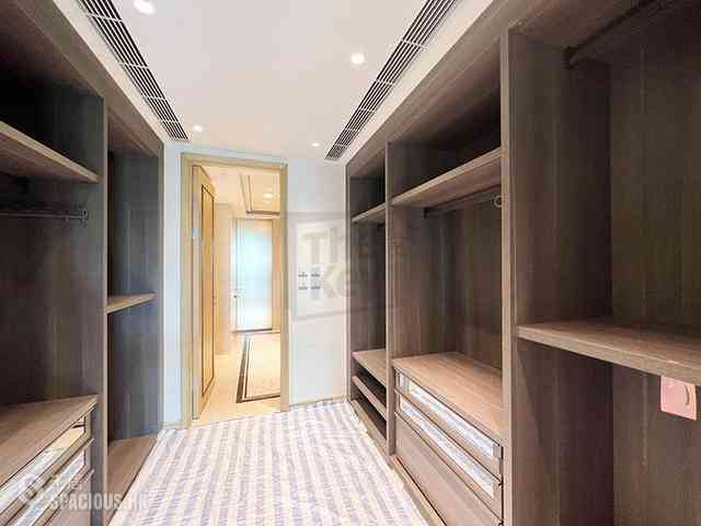 Mid Levels Central - 3, MacDonnell Road 05