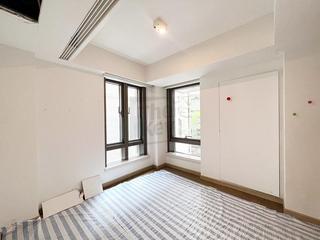 Mid Levels Central - 3, MacDonnell Road 08