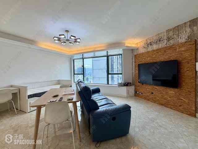 Mid Levels Central - Robinson Place 01