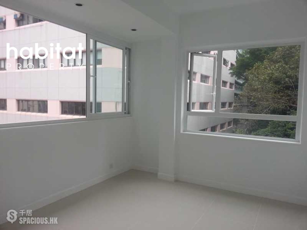 Sai Ying Pun - 25, Eastern Street 01