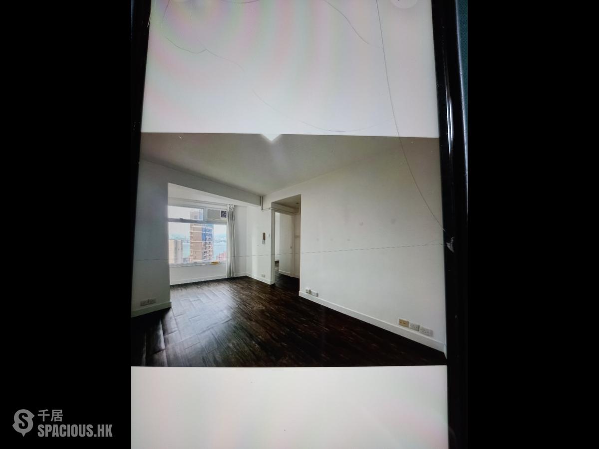 Sai Ying Pun - Kam Fung Mansion 01