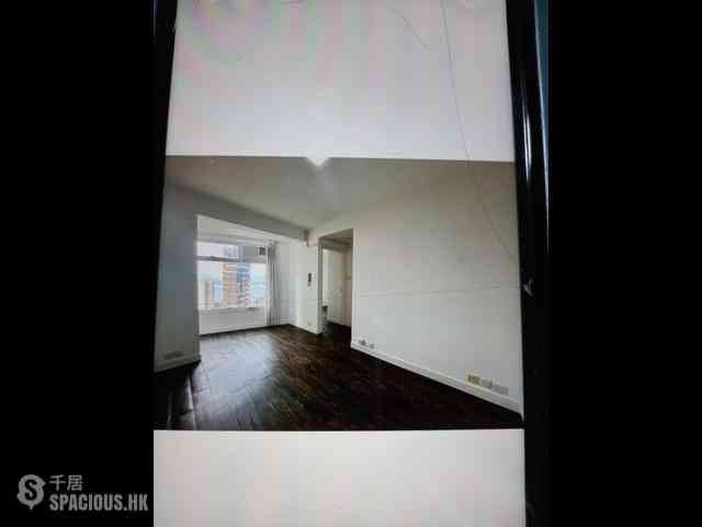 Sai Ying Pun - Kam Fung Mansion 01