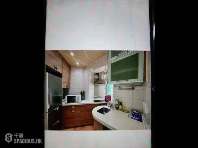 Sai Ying Pun - Kam Fung Mansion 06