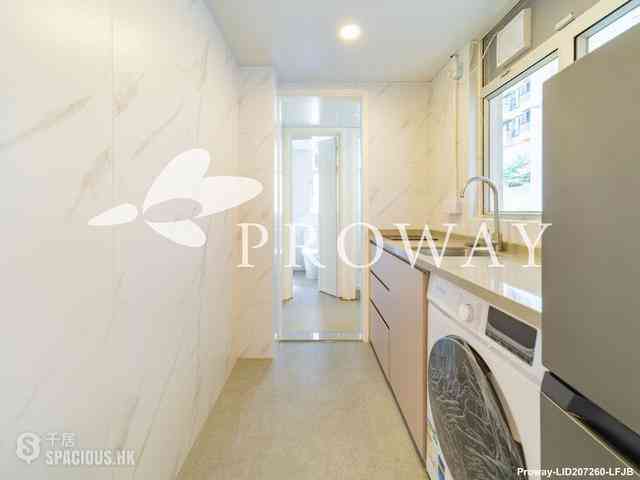 Wan Chai - 106-108, Queen's Road East 08