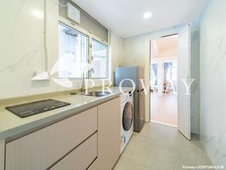 Wan Chai - 106-108, Queen's Road East 09