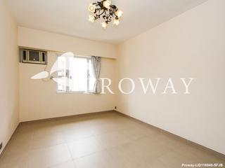 Pok Fu Lam - Baguio Villa Block 31 10