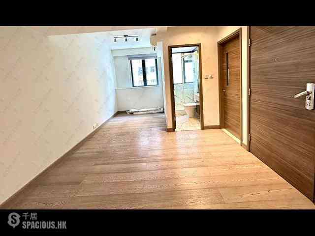 Mid Levels Central - Park Rise 01