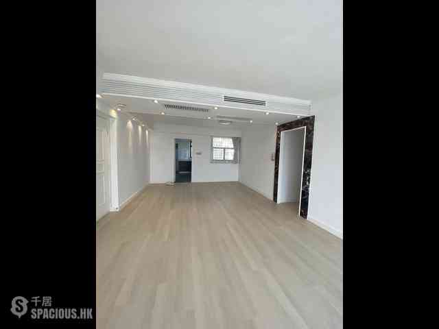Mid Levels Central - The Grand Panorama Block 5 02