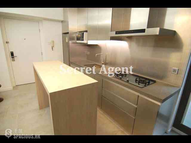 Sai Ying Pun - Golden Phoenix Court 06