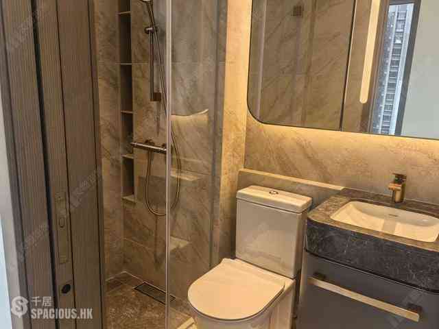 Sai Ying Pun - Des Voeux W Residence 06