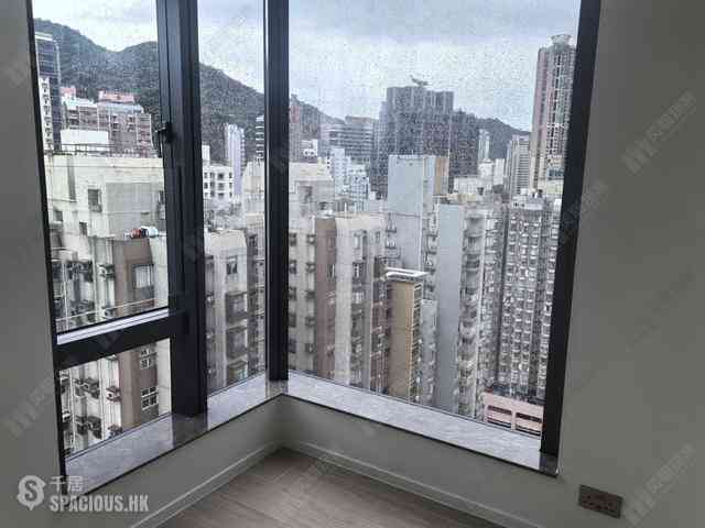 Sai Ying Pun - Des Voeux W Residence 04
