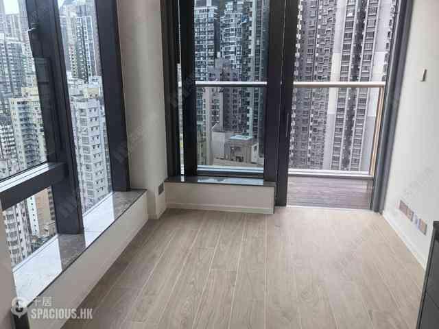 Sai Ying Pun - Des Voeux W Residence 02