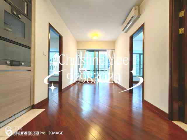 Wan Chai - The Avenue 01