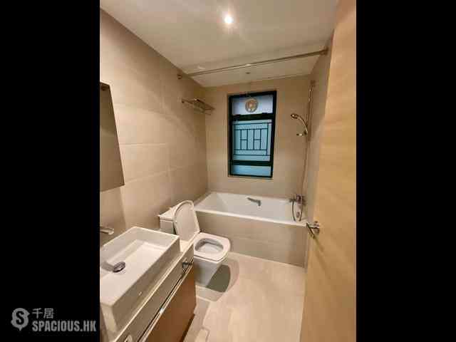 Mid Levels Central - Hillsborough Court 07