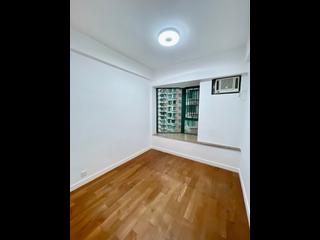 Mid Levels Central - Hillsborough Court 08