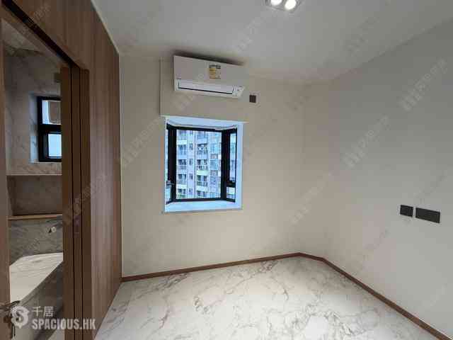 Soho - Albron Court 07