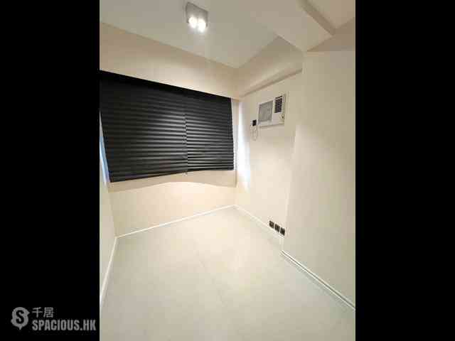 Wan Chai - Wing Tak Building 04
