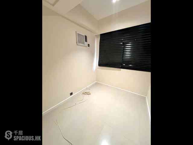 Wan Chai - Wing Tak Building 03