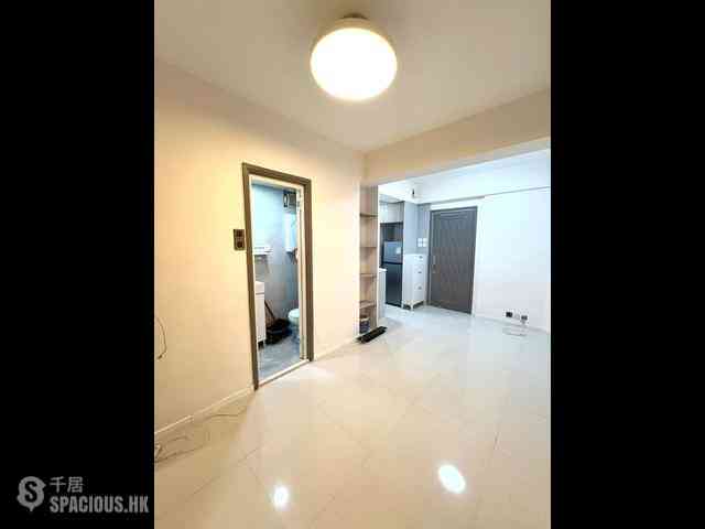 Wan Chai - Wing Tak Building 02