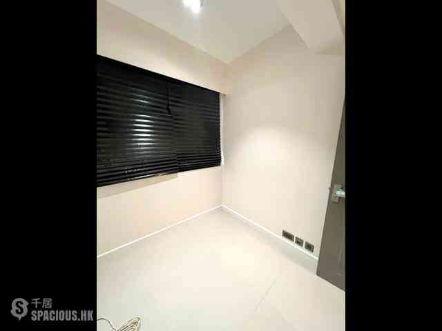 Wan Chai - Wing Tak Building 04