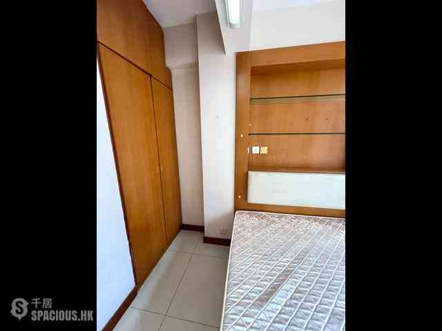 Wan Chai - Wing Tak Building 06