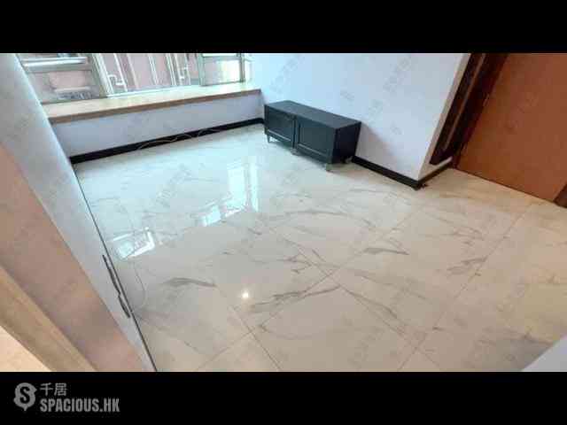Sai Ying Pun - Ying Wa Court 02