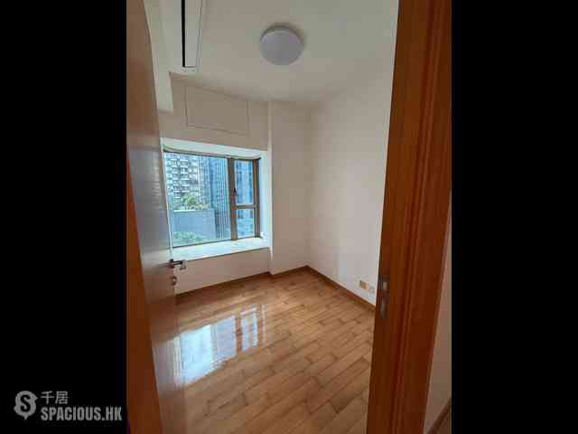 Wan Chai - The Zenith Phase 1 Block 3 08
