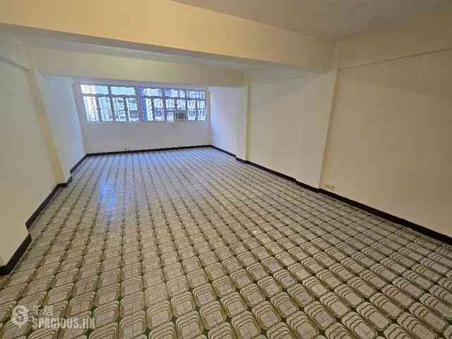 Wan Chai - Yee Tai Building 02