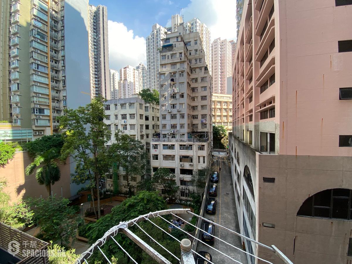 Shek Tong Tsui - Kam Wa Building 01