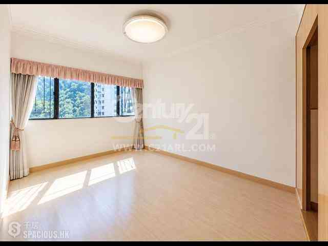 Mid Levels Central - Clovelly Court 03