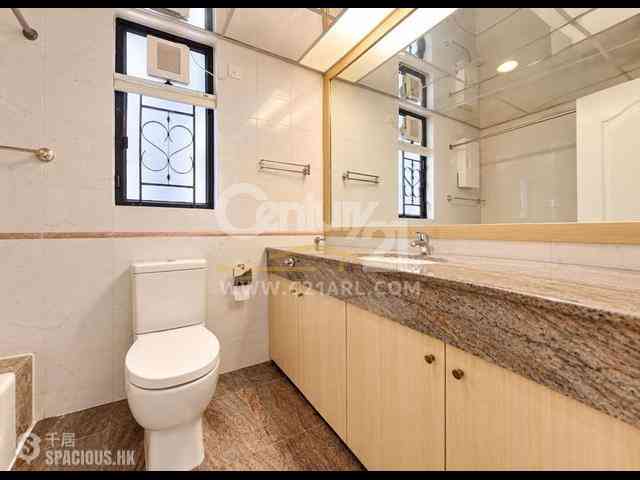 Mid Levels Central - Clovelly Court 07